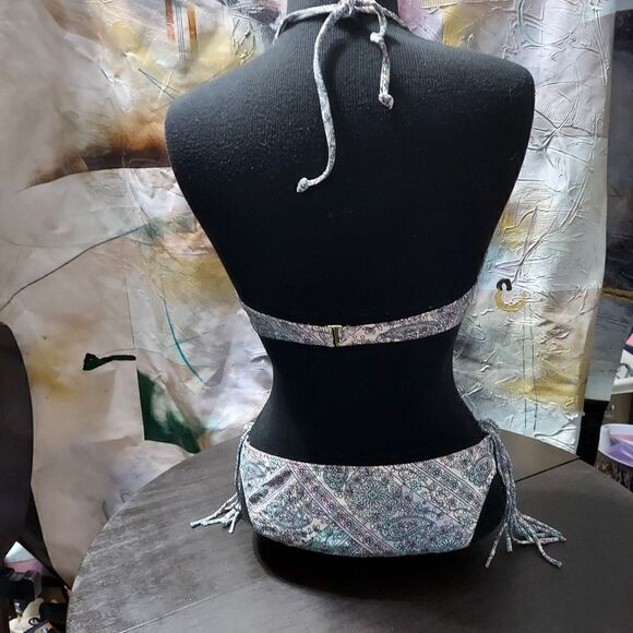 Bikini no brand halter top Small bottoms Medium - Picture 3 of 11